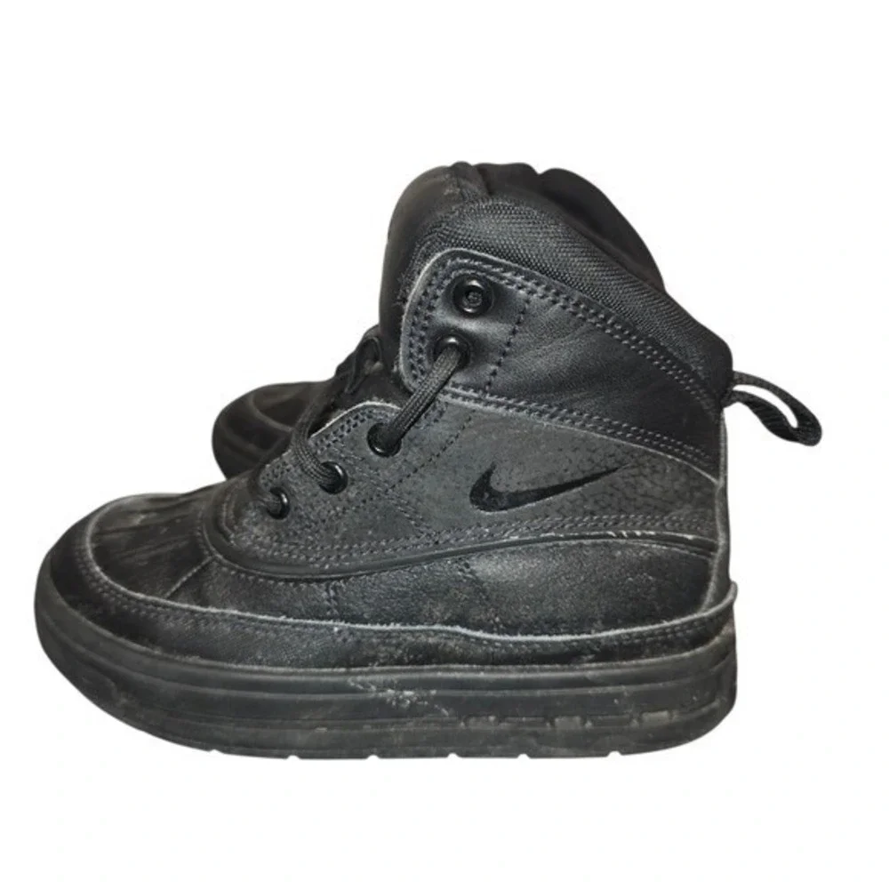 Nike‎ ACG Woodside Kids Black Waterproof Winter Boots Toddler Size 4